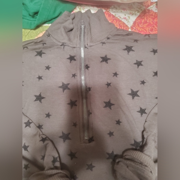 Sweater - Picture 3 of 4